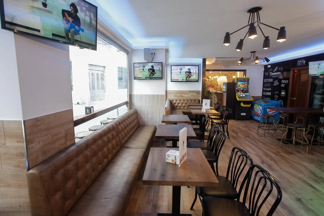 בית הארחה Sant Antoni de Portmany Hostal Dinamarca